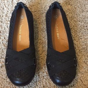 New without tags Bernie Mev black flats size37